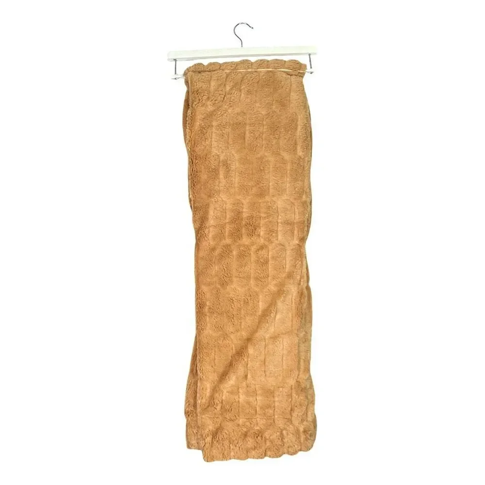 Future Soft Oversized Faux Fur Throw - 50” x 70”